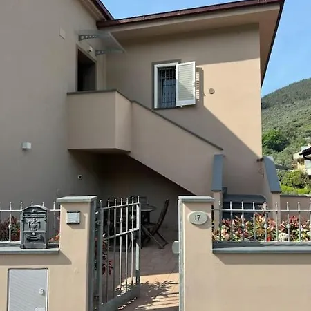 Casa Anna Asciano Appartement